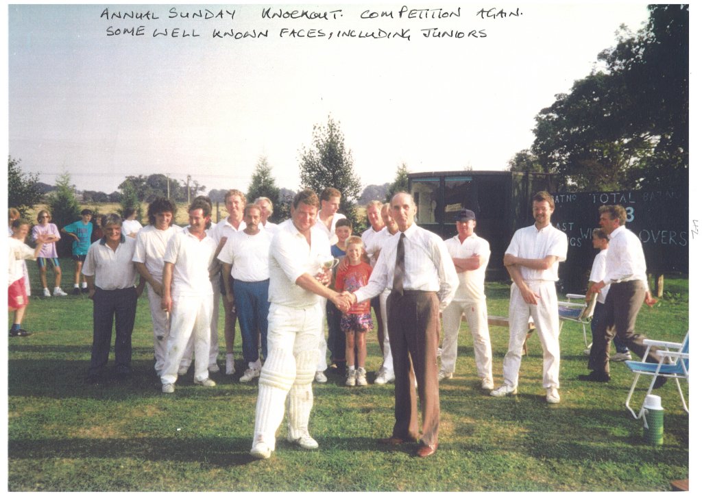 Herbert presenting cup for Knockout